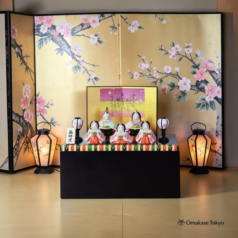 Ensemble de poupée Miyoshi Shikki Honpo Hinamatsuri – Some-e Yayoi