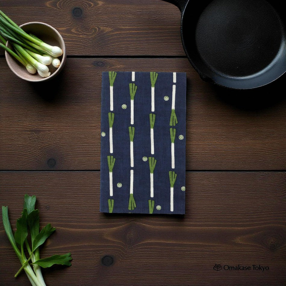 Hamamonyo Tenugui – White Onion Stripe