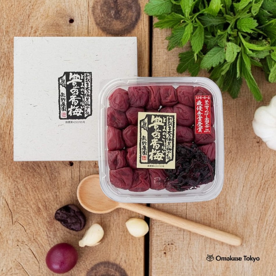 Toyonokaumi Umeboshi 17.6 oz (500 g)