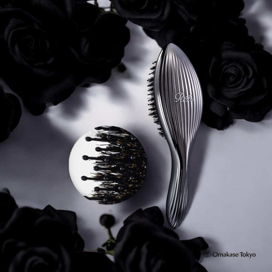 ReFa Aile brush