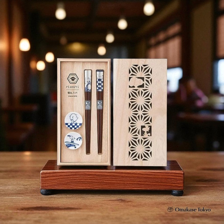 Yamaka Shoten Pear Dyed Chopsticks Set and Rest