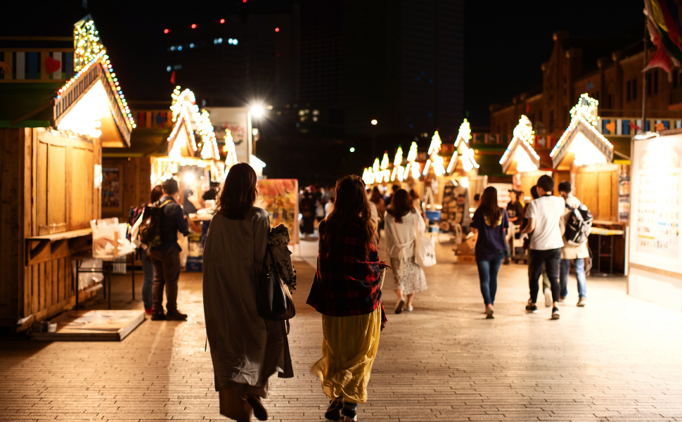 Christmas in Japan: A Holiday of Lights, Love, and Sweet Surprises