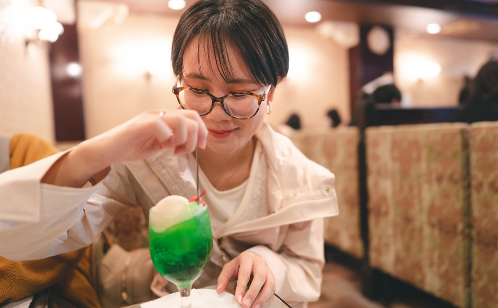 Japanese Melon Cream Soda: A Sweet, Fizzy Treat You Can Make at Home