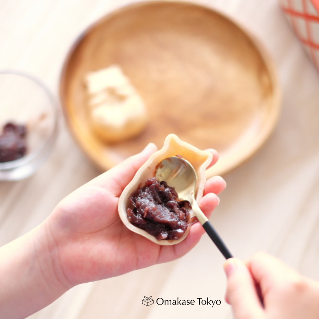 Hamster Monaka Set, 2 Pieces with Red Bean Paste