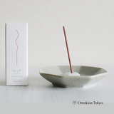 SUYA Sandalwood Incense – 30 Sticks with Ceramic Incense Holder