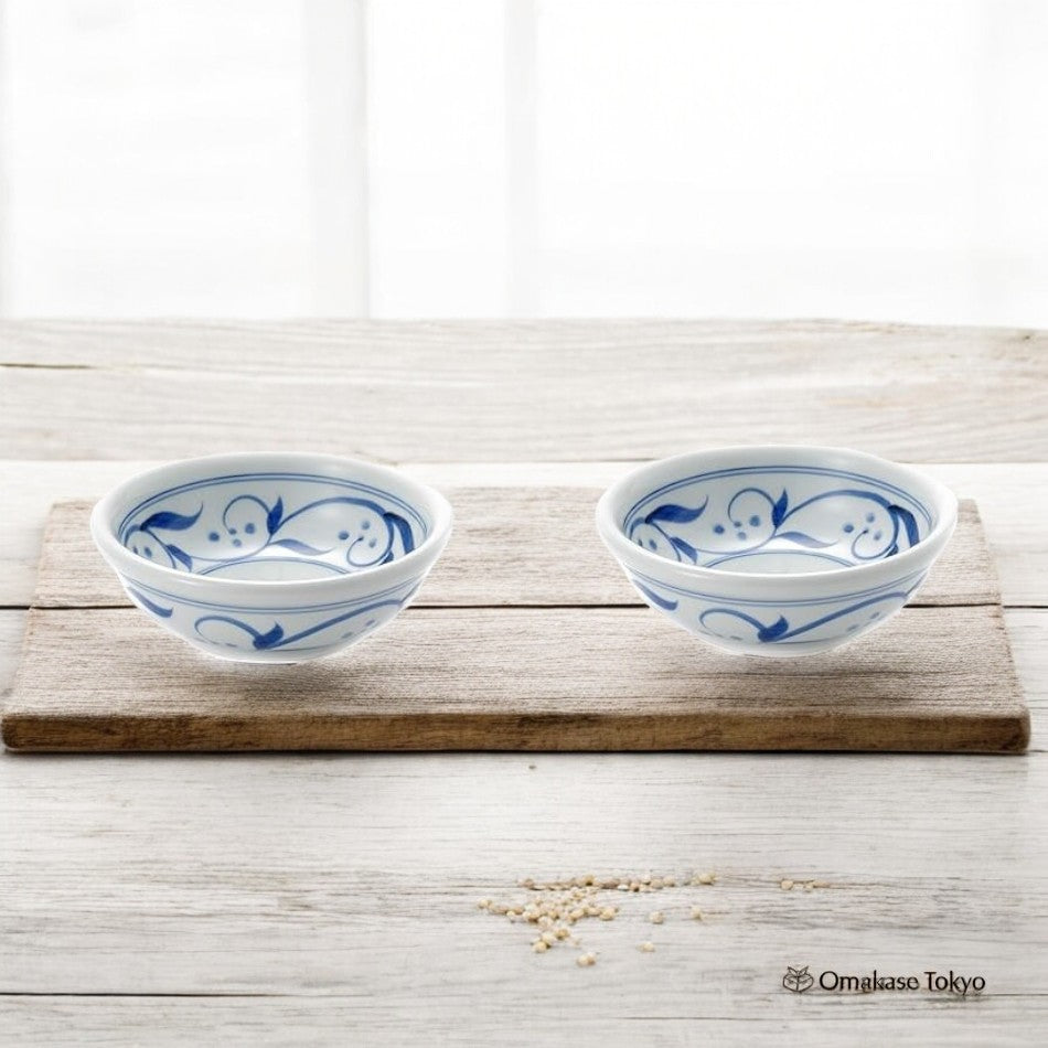 砥部烧仙山中号碗三重蔓藤花纹