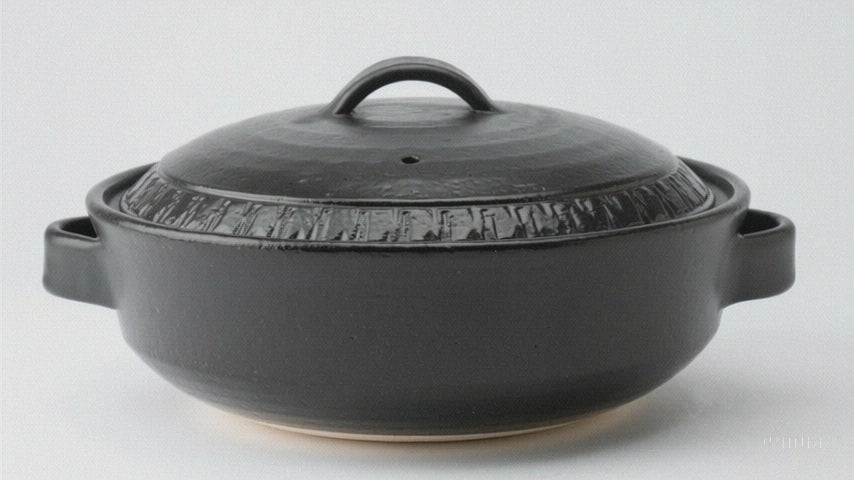 Black Banko Donabe Japanese Clay Pot for 3 to 4 persons